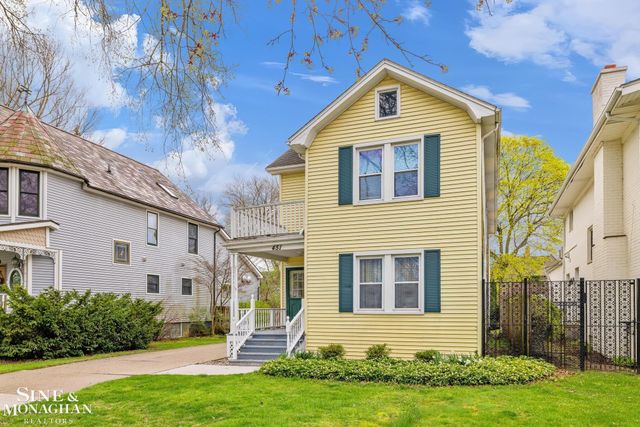 451 Saint Clair Avenue, Grosse Pointe, MI 48230