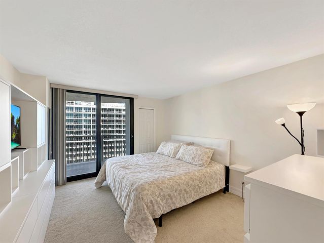 3000 N Ocean Drive 20-b, Singer Island, FL 33404