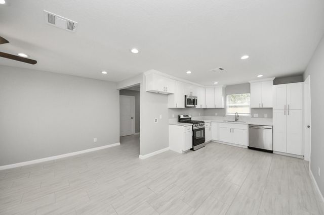 4842 Larkspur Street, Houston, TX 77033