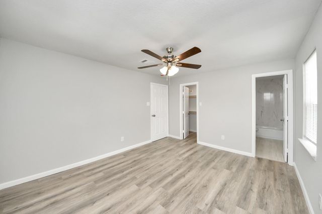 4842 Larkspur Street, Houston, TX 77033