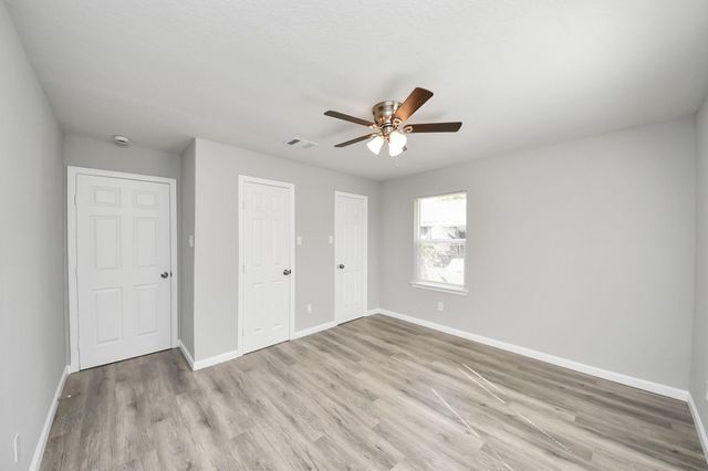 4842 Larkspur Street, Houston, TX 77033