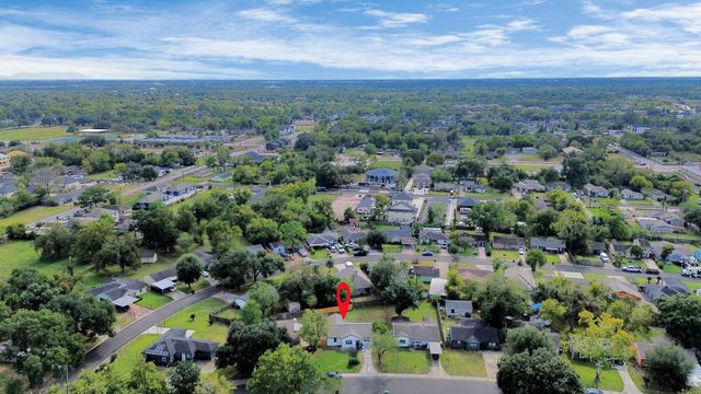 4842 Larkspur Street, Houston, TX 77033