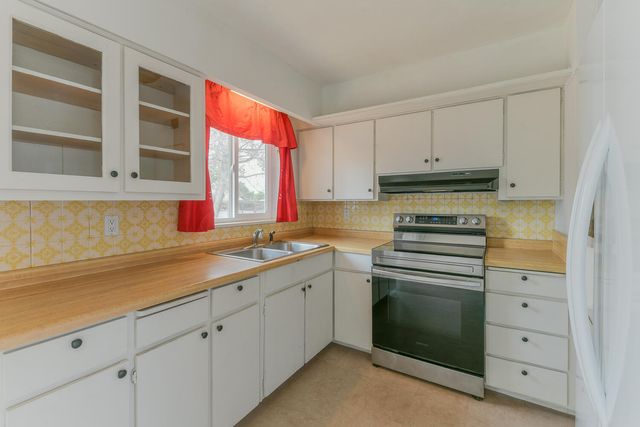 4312 Hendrix Road NE, Albuquerque, NM 87110
