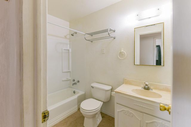 4312 Hendrix Road NE, Albuquerque, NM 87110