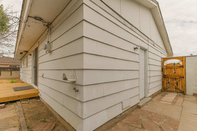 4312 Hendrix Road NE, Albuquerque, NM 87110