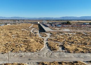 W Ave F-12, Lancaster, CA 93535