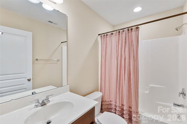 3204 Kemptown Square, Waxhaw, NC 28173