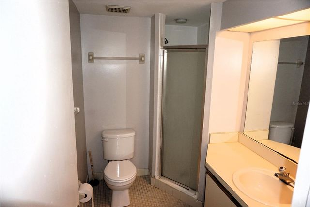 12900 VONN ROAD B201, Largo, FL 33774