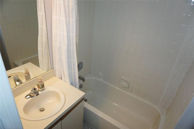 12900 VONN ROAD B201, Largo, FL 33774