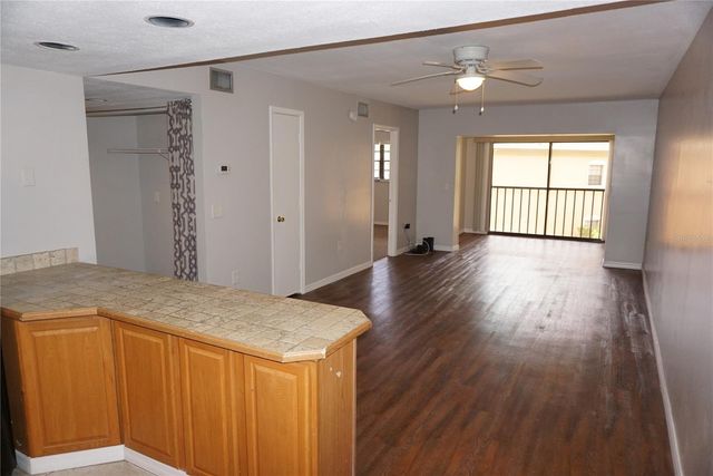 12900 VONN ROAD B201, Largo, FL 33774