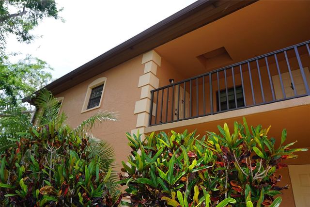 12900 VONN ROAD B201, Largo, FL 33774