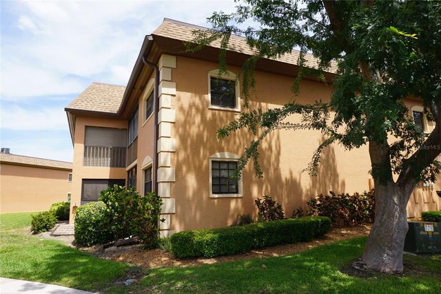 12900 VONN ROAD B201, Largo, FL 33774