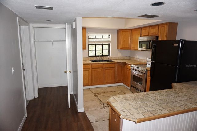 12900 VONN ROAD B201, Largo, FL 33774