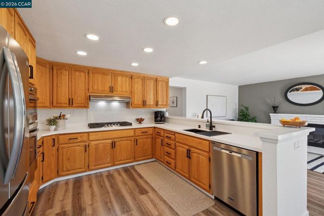 2724 De La Briandais Ct, Pinole, CA 94564