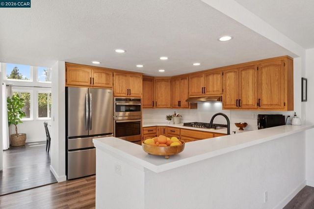 2724 De La Briandais Ct, Pinole, CA 94564