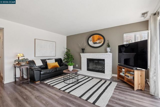 2724 De La Briandais Ct, Pinole, CA 94564