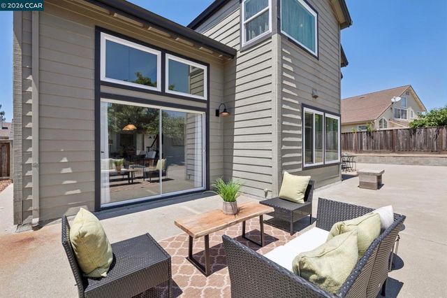 2724 De La Briandais Ct, Pinole, CA 94564