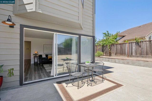 2724 De La Briandais Ct, Pinole, CA 94564