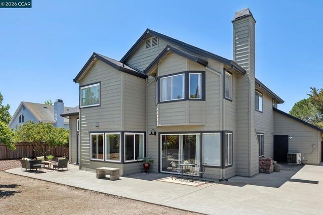 2724 De La Briandais Ct, Pinole, CA 94564