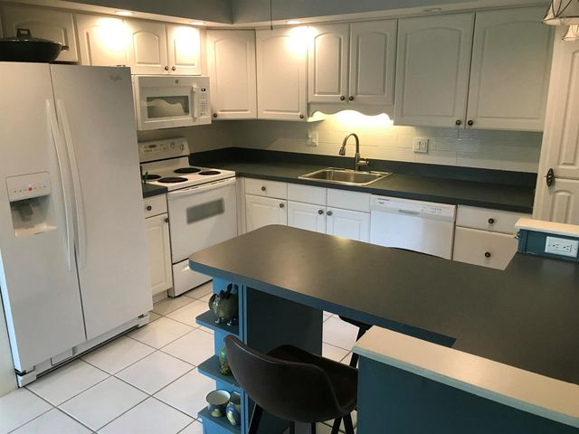 1800 SE Saint Lucie Boulevard 5-203, Stuart, FL 34996