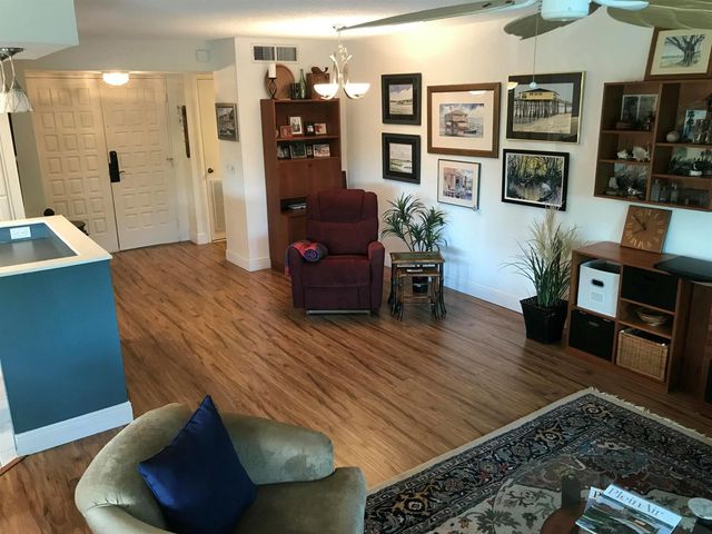 1800 SE Saint Lucie Boulevard 5-203, Stuart, FL 34996