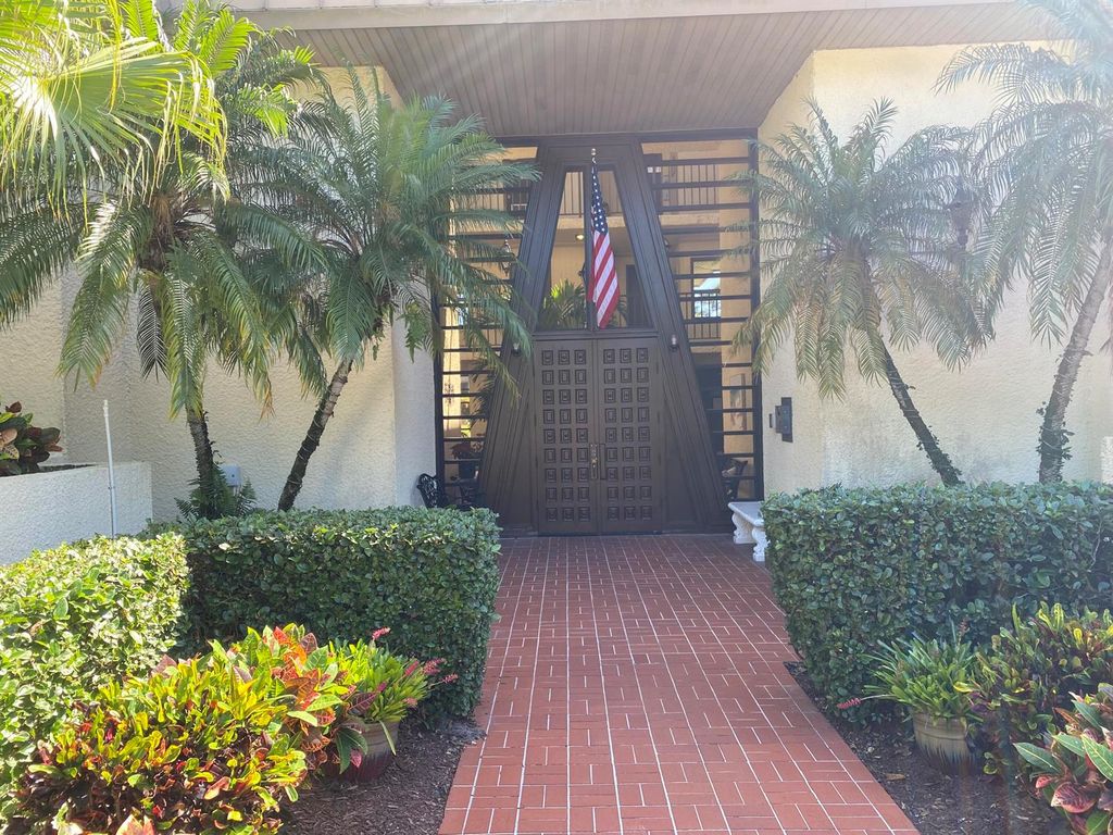1800 SE Saint Lucie Boulevard 5-203, Stuart, FL 34996