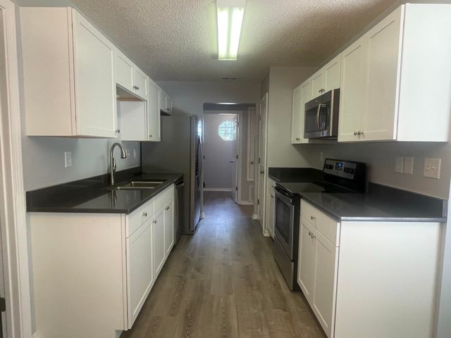 212 Lustan Drive, Crestview, FL 32536