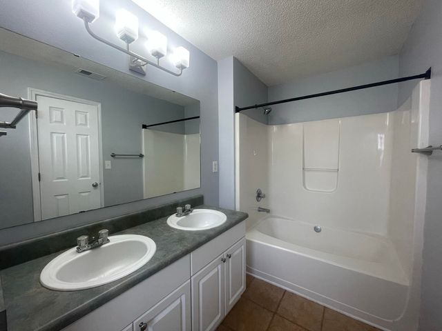 212 Lustan Drive, Crestview, FL 32536