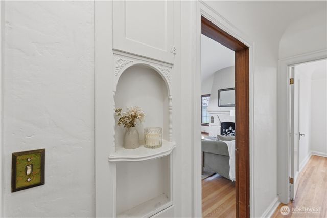 7550 21st Avenue NE, Seattle, WA 98115