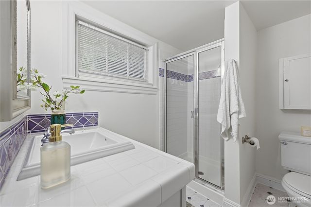7550 21st Avenue NE, Seattle, WA 98115