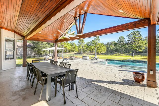 32711 Tall Oaks Way, Magnolia, TX 77354