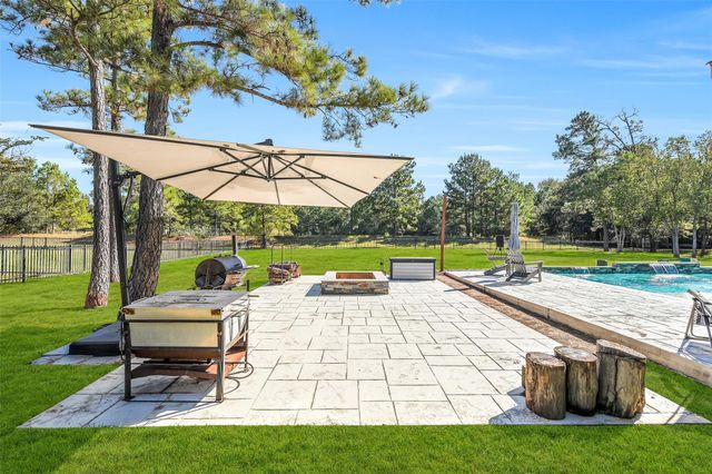 32711 Tall Oaks Way, Magnolia, TX 77354