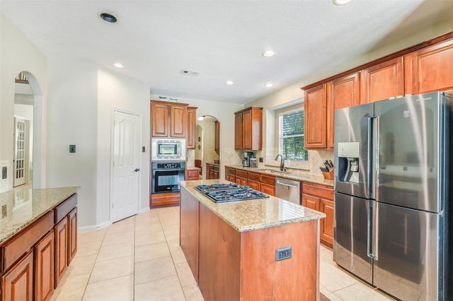 32711 Tall Oaks Way, Magnolia, TX 77354