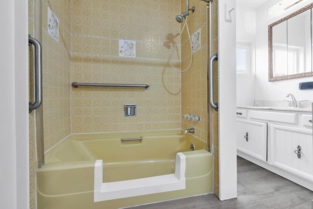 993 Blair St, Hood, CA 95639