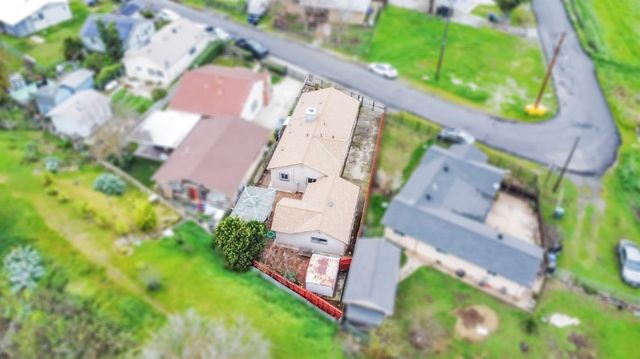 993 Blair St, Hood, CA 95639