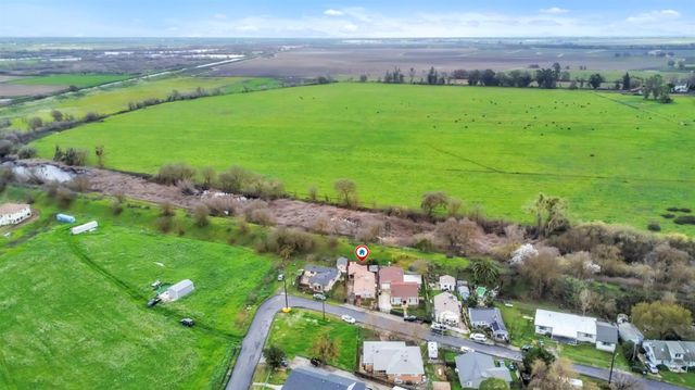 993 Blair St, Hood, CA 95639