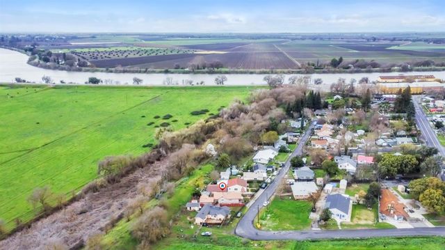 993 Blair St, Hood, CA 95639