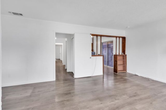 993 Blair St, Hood, CA 95639