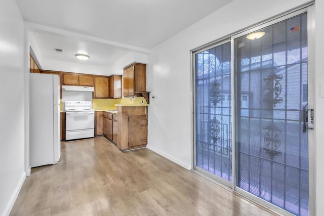 993 Blair St, Hood, CA 95639