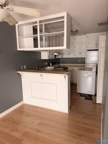 2009 Greenwood Place SW, Huntsville, AL 35802