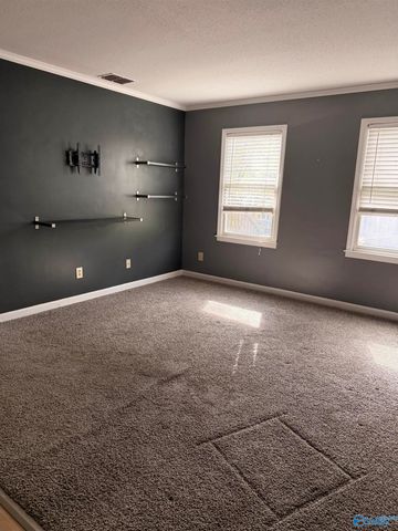 2009 Greenwood Place SW, Huntsville, AL 35802