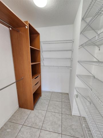 119 Hidden Court Road, Hollywood, FL 33023