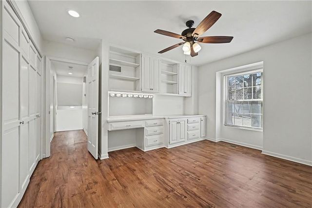 8317 NW Overland Drive, Kansas City, MO 64151