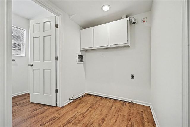 8317 NW Overland Drive, Kansas City, MO 64151