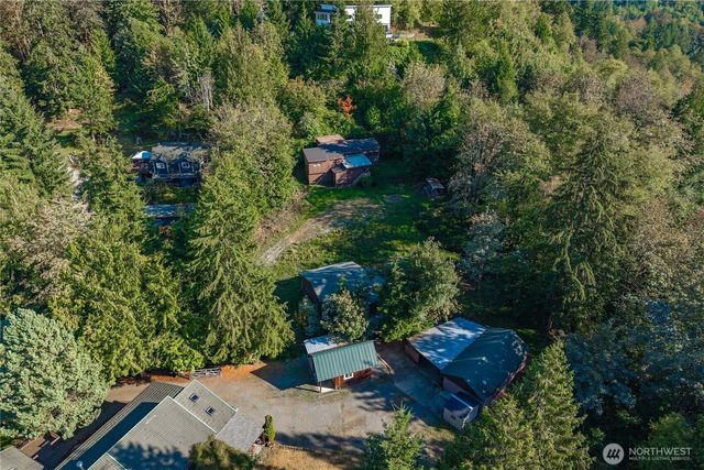 37635 West Lake Walker Drive SE, Enumclaw, WA 98022