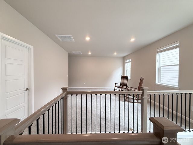 12911 Emerld Ridge Boulevard E, Puyallup, WA 98374