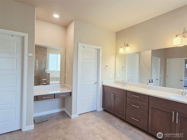 12911 Emerld Ridge Boulevard E, Puyallup, WA 98374