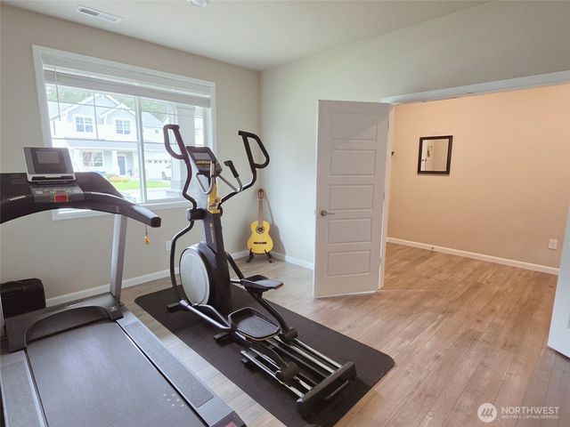 12911 Emerld Ridge Boulevard E, Puyallup, WA 98374