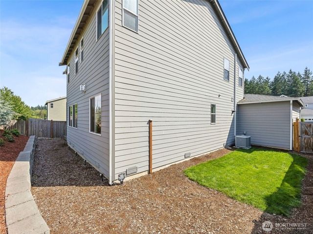 12911 Emerld Ridge Boulevard E, Puyallup, WA 98374