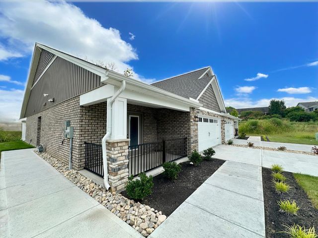 5017 Waterford Lane, Middletown, OH 45042